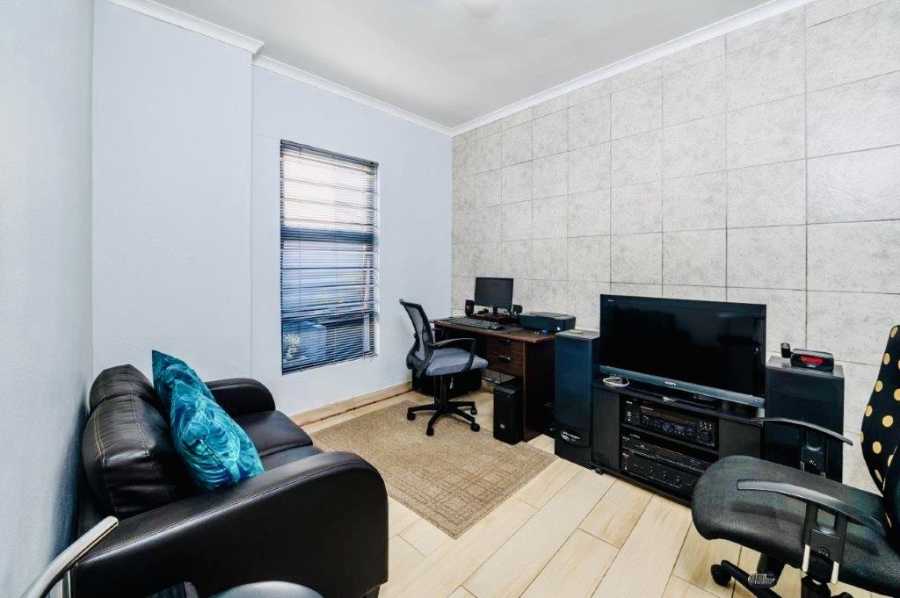 3 Bedroom Property for Sale in Woodstock Western Cape